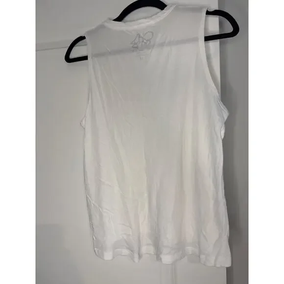 Chaser Tank Top Women’s Size Medium White Cotton Muscle Tee “Chill Out” Print - Picture 2 of 4